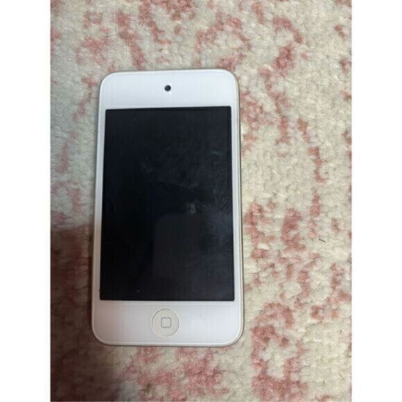 iPod touch - Picture 1 of 9